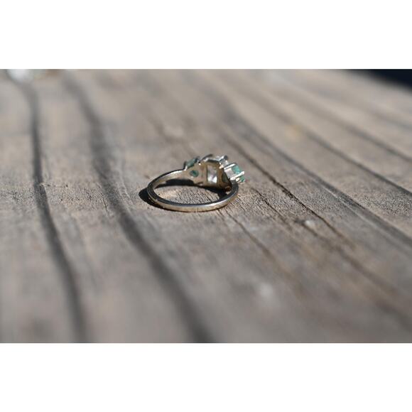 Emerald engagement ring 14k white gold size 7 - Picture 4 of 7